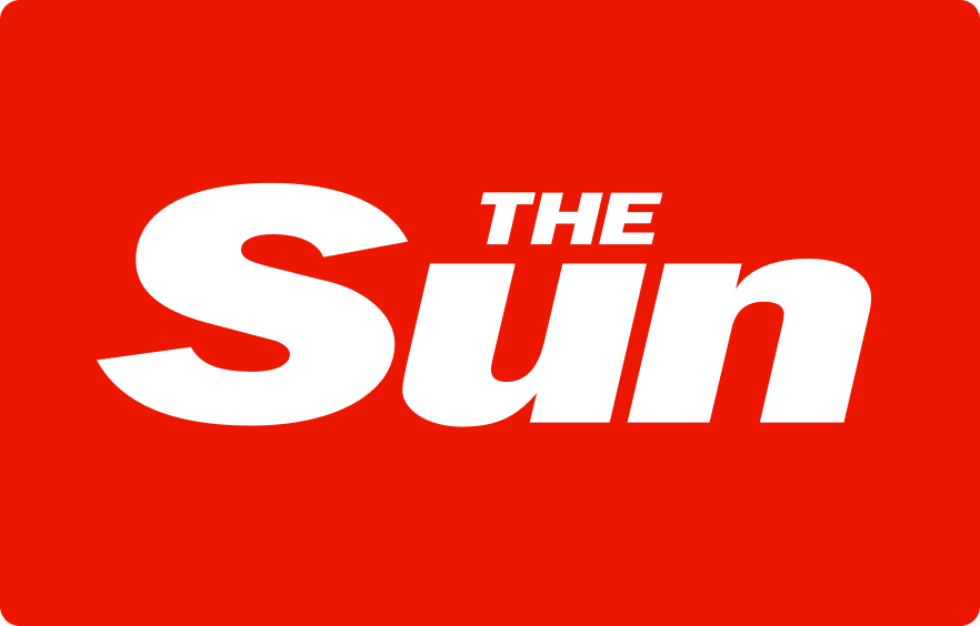 Mark Ludlow’s incredible 10-stone weight loss journey featured in The Sun. Overcoming emotional eating, job loss, and heartbreak, Mark transformed his health through tailored exercise, sustainable nutrition, and psychological resilience. Now a successful personal trainer, he helps others achieve lasting change. As shared in The Sun, Mark’s inspiring story is a testament to perseverance and the power of sustainable habits. St Albans, 2017. Mark Ludlow – The Life Changing Health Coach.